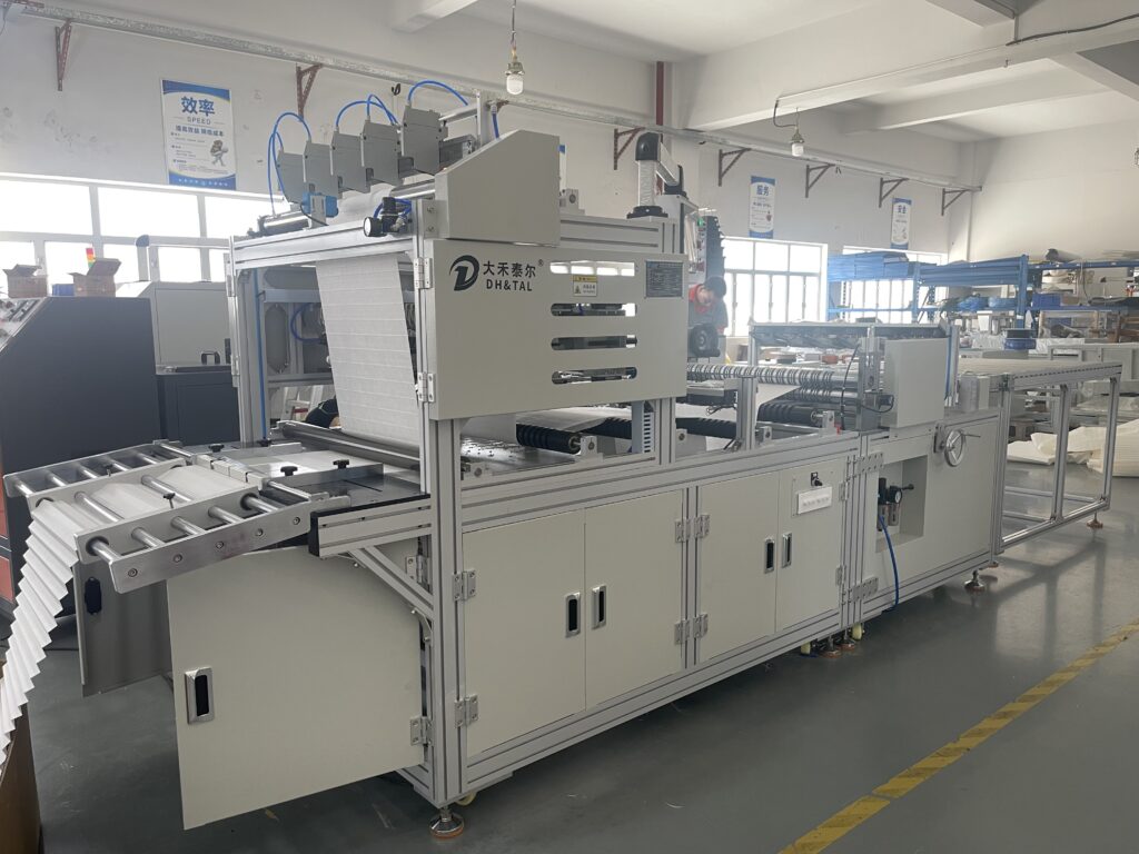 Fully automatic glue injection production line 1