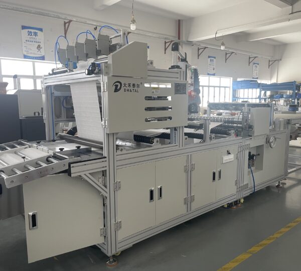 Fully automatic glue injection production line 1
