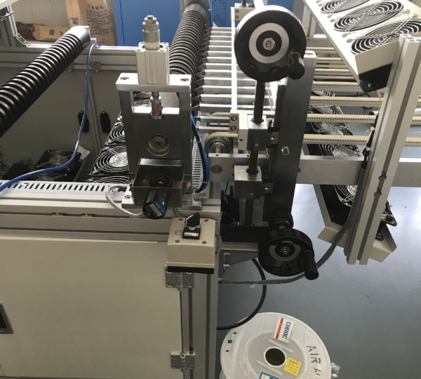 Unterstützung bei Installation und Einrichtung von Filterproduktionsanlagen