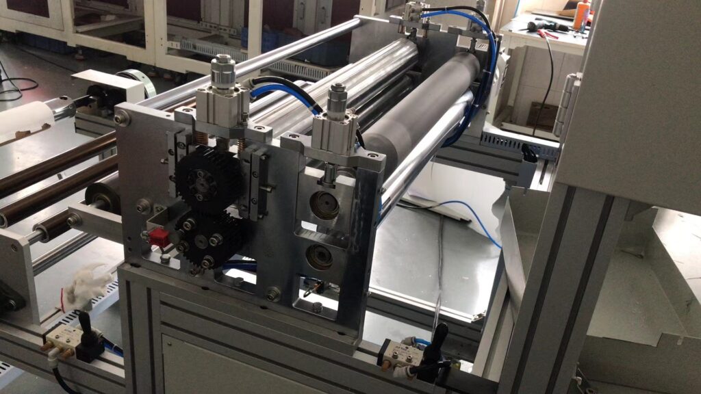 Automatic Media Feeding Systems for Air Filter Pleating Machines
