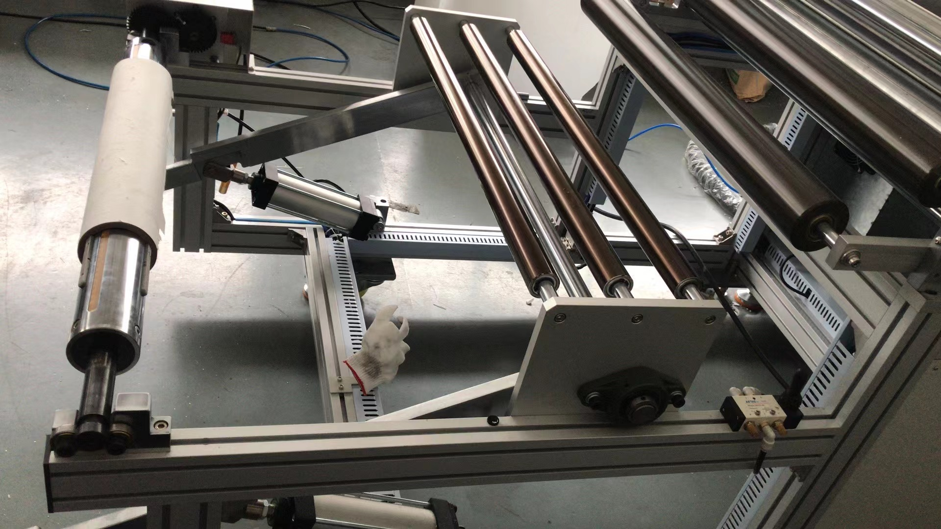 feeding mechanism