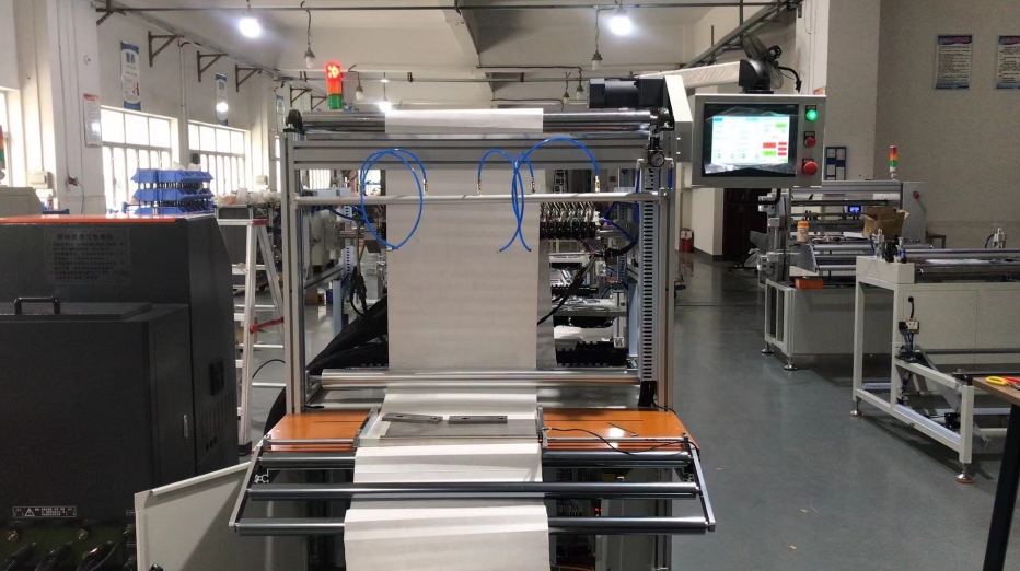 Filterleimauftragsmaschine 1